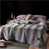 獨特時尚，斑馬紋印花絨毯，為您的家居增添奢華風采
